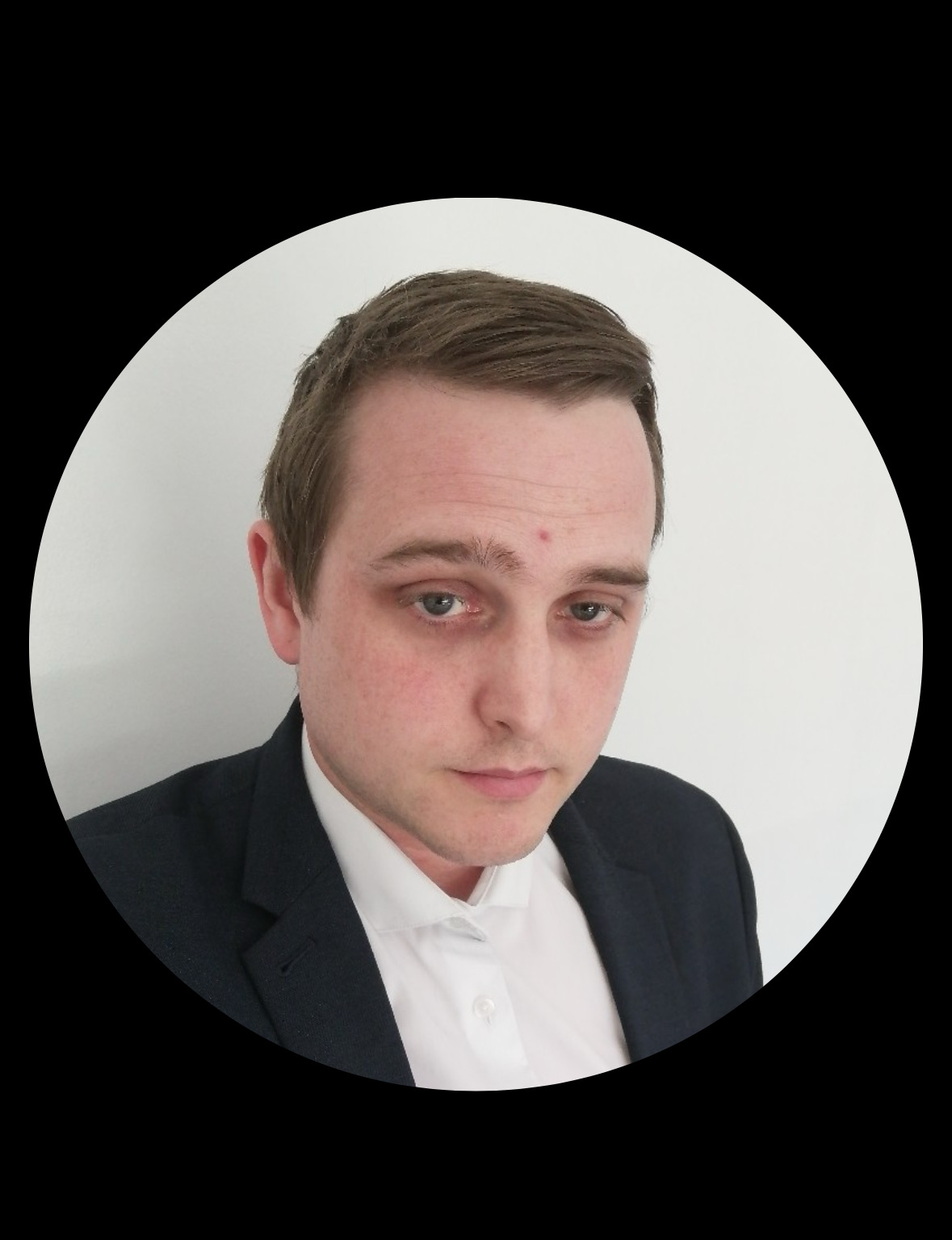 Profile photo of Carl, editor of Kickthebookies
